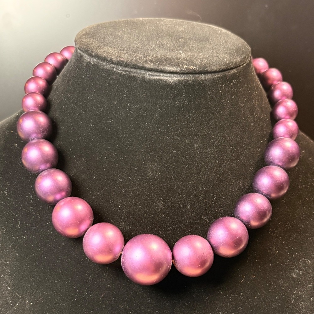 Chunky Graduated Purple Satin Finish Bead Necklace Statement Necklace